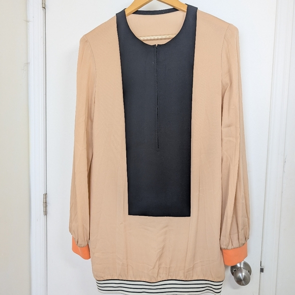 JUDITH ET CHARLES SWEET PEACH COLOR SILK BLOUSE SIZE 2 - Picture 2 of 5